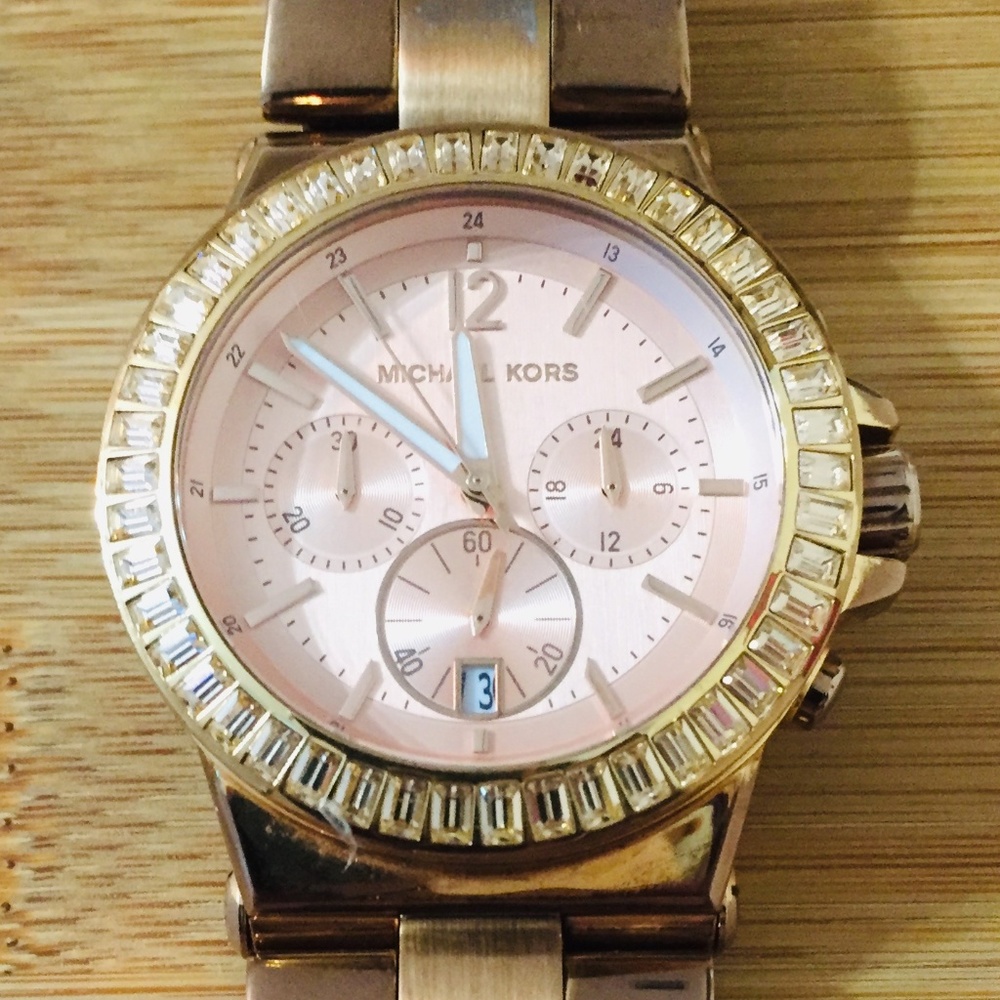 Michael Kors Dylan Rose Gold Tone Chronograph